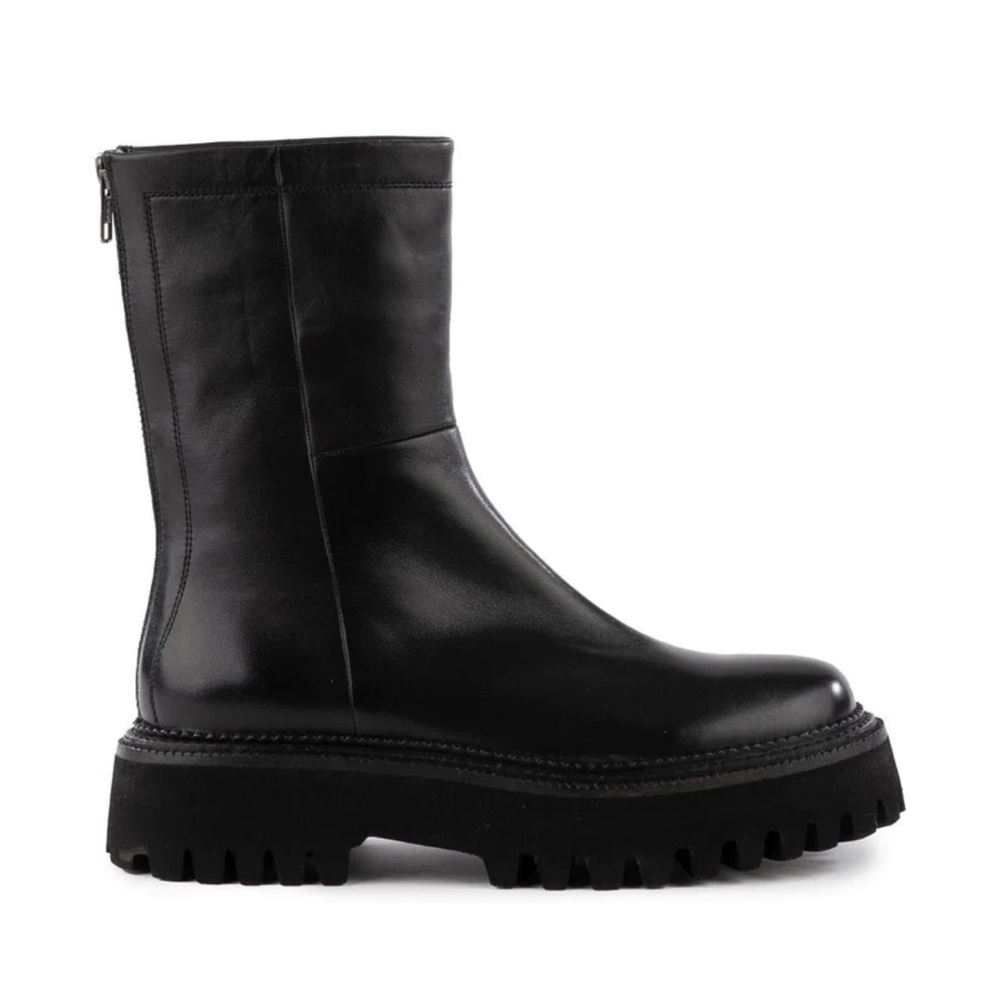 Seychelles Last Chance Leather  Women's Boot Sz 7